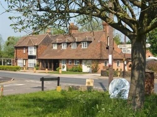 The Percy Arms, Rezervați Pensiune Guildford Surrey Hills