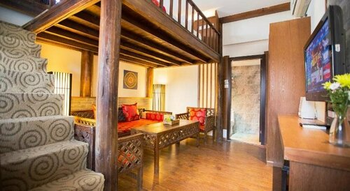 夕露小榭古城纳西客栈 Xilu Xiaoxie Inn Old Town NAXI Lijiang, Забронировать Отель Недорогие отели Лицзян, рядом с Guangbi Tower, недорого