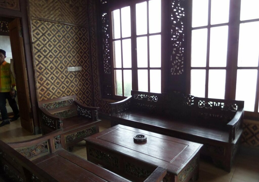 Adas Hostel