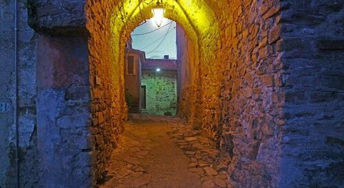 Antico Convento - Ospitalità Diffusa, Buchen Sie Hotel Lustra Kampanien