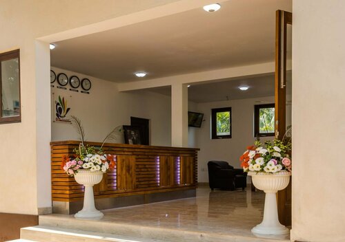 Hotel Chenra, Забронировать Отель Отели Хамбантота 3 звезды, 3*
