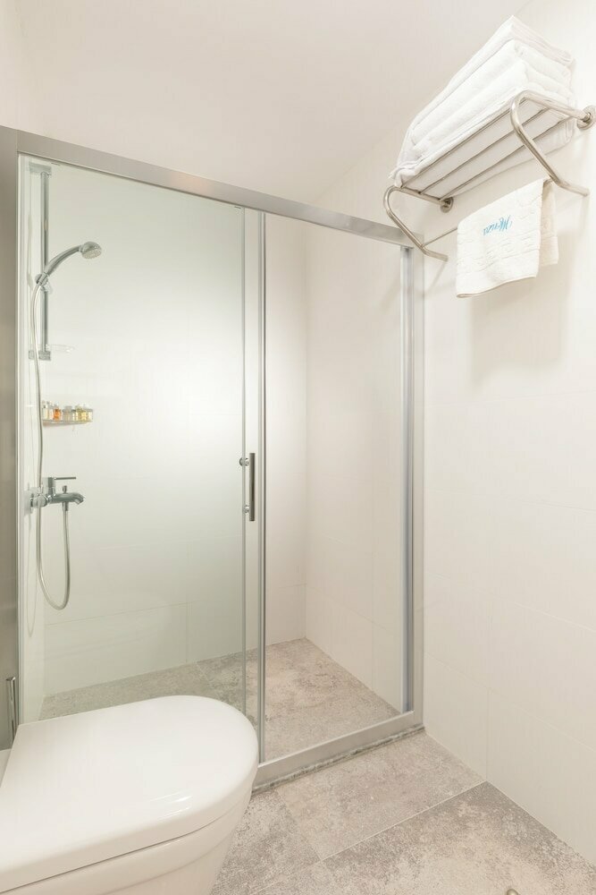 Monza House Otel