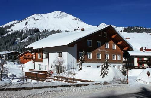 Haus Wallis, Забронировать Отель Отели Лех с парковкой, рядом с Горнолыжный подъемник Шлосскопфбан, Парковка