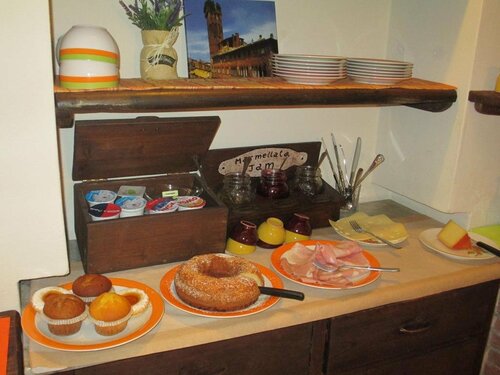 Bed & Breakfast Lucca Fora, Book Bed and Breakfast Hoteller i Capannori med parkering, Parkering