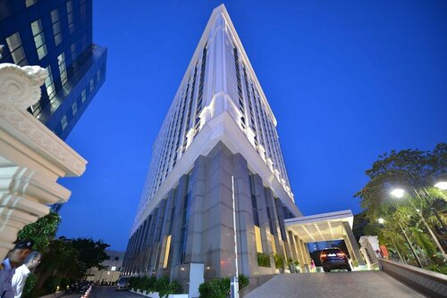 Ramada Plaza Chennai, Забронировать Отель Бизнес-отели Ченнаи, рядом с Университет Анны, 4* 5*