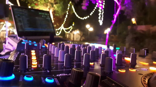 Hotel Hill Rock Goa, Забронировать Отель Арамболь Северный Гоа