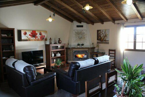 Casa Rural Sierra San Mamede, Забронировать Отель Ла Кодосер Бадахос
