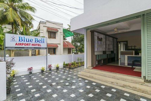 Blue Bell Cochin Airport Hotel, Забронировать Отель Недумбассери штат Керала
