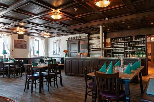 Gasthof Hotel Baiernrain, Varaa Hotelli Hotellit Dietramszell pysäköinnillä, Pysäköinti