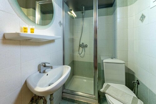 Stalis Hotel, Забронировать Отель Метаксургио Афины, рядом с Метаксургио