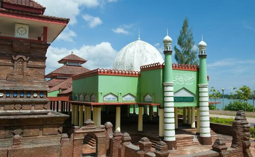 Griptha Hotel, Prenota Hotel Kudus Central Java
