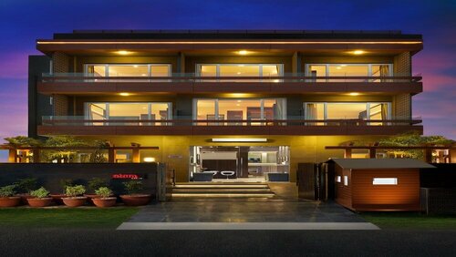 The Atara Near Golf Course Road, Забронировать Отель Отели Гургаон с парковкой, Парковка