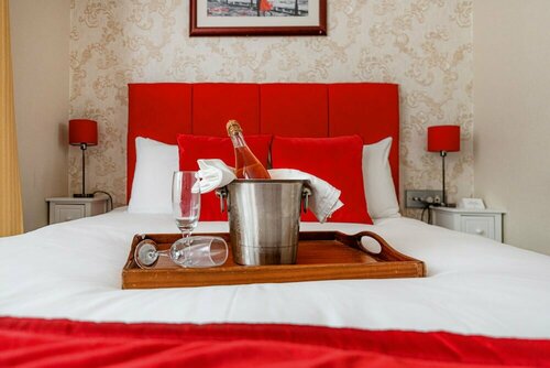 Ashburn Hotel and Apartments, Rezervați Hotel Hoteluri de afaceri în Merseyside, 4* 5*