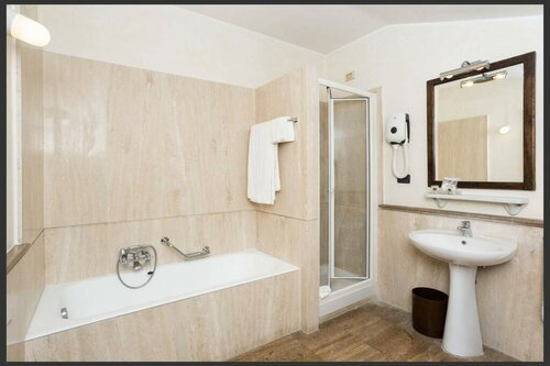 Columbus, Book Hotel Hotels in Rome with Parking, near Piazza Risorgimento, Parking