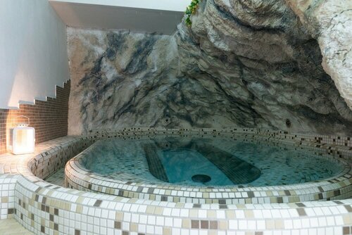 Alpine Mugon Hotel, Забронировать Отель Отели Bondone Mountain с парковкой, Парковка