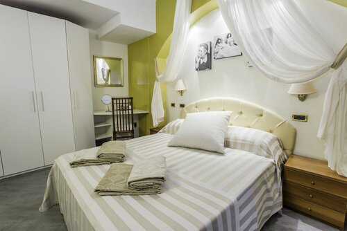 Hotel Derby Exclusive, Забронировать Отель Морской Милан Ravenna Area, рядом с Гольф-клуб Adriatic Cervia
