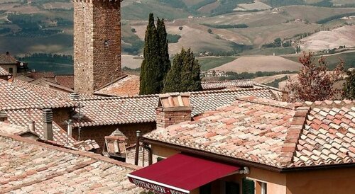 Il Barlanzone Affittacamere, Book Hotel Hoteller i Val d'Orcia med parkering, Parkering
