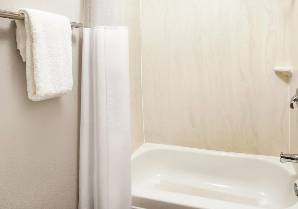 La Quinta Inn & Suites by Wyndham Cedar Rapids