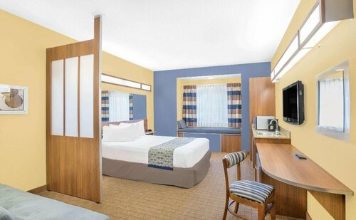Microtel Inn And Suites Chili, Book Hotel Rochester 
