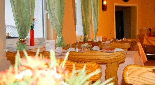 Hotel und Gaststätte Mainstern, Buchen Sie Hotel Schonungen Bayern