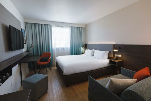 Holiday Inn Toulon City Centre by IHG, Забронировать Отель Бизнес-отели Var coast, 4* 5*