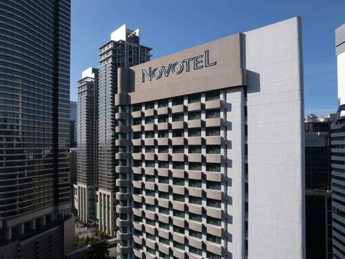 Novotel Kuala Lumpur City Centre, Забронировать Отель Отели Куала-Лумпура 4 звезды, рядом с Торговый центр Starhill Gallery, 4*