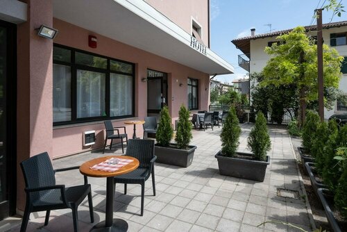 Hotel san Leonardo, Забронировать Отель Виголо-Базельджа Трентино-Альто-Адидже