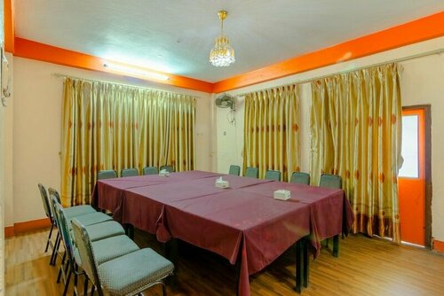 Hotel River Holiday Inn, Забронировать Отель Отели Катманду с парковкой, рядом с Garden of Dreams, Парковка