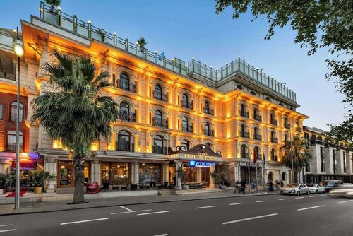 Wyndham Istanbul Old City, Varaa Hotelli Fatih hotellit, joissa on uima-allas, Uima-allas