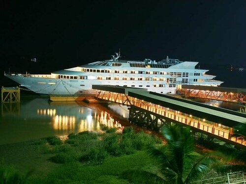 Vintage Luxury Yacht Hotel, Забронировать Отель Botahtaung Янгон