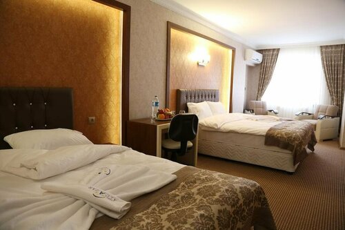 Otel Alcazar, Rezerwuj Hotel Hotele w Kahramanmaras z basenem, Basen