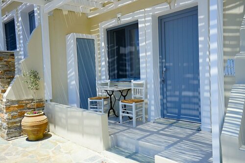 Villa Alisachni Andros, Забронировать Вилла Отели Андроса с парковкой, Парковка