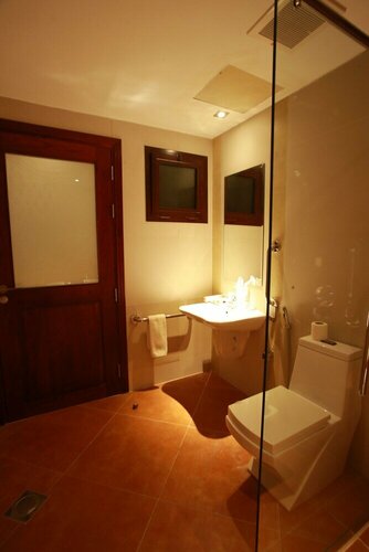 Al Liwan Suites Rawdat Al Khail, Rezerwuj Apartamentowiec hotelowy Zone 1 Ad-Dauha, w pobliżu Ameer Cinema