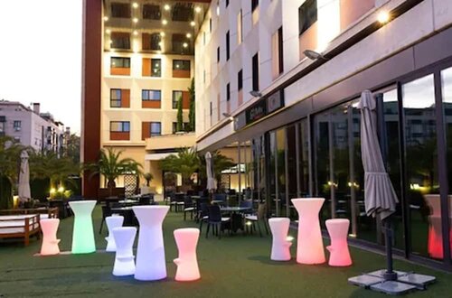 Sercotel Las Artes Pinto, Забронировать Отель Отели Пинто с бассейном, рядом с Парк «Дель Эхидо», Бассейн