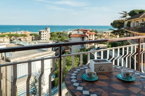 Damahouse B&B, Забронировать Отель «постель и завтрак» Отели Формия с парковкой, рядом с Железнодорожный вокзал Формия, Парковка
