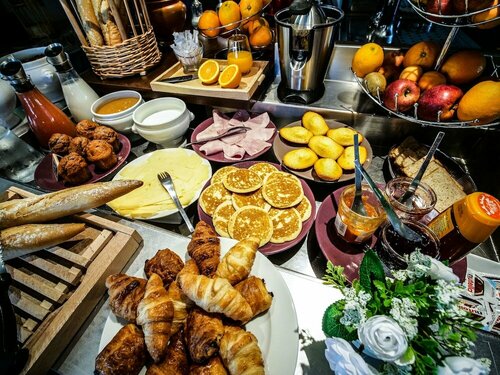 Hôtel Inn Design & Restaurant Challans, Забронировать Бутик-отель Отели Земель Луары с парковкой, Парковка