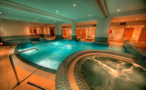 Két Korona Konferencia és Wellness Hotel, Забронировать Отель Отели Шомодь с парковкой, Парковка