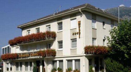 Hotel Chavez, Забронировать Отель Рид-Бриг Бриг