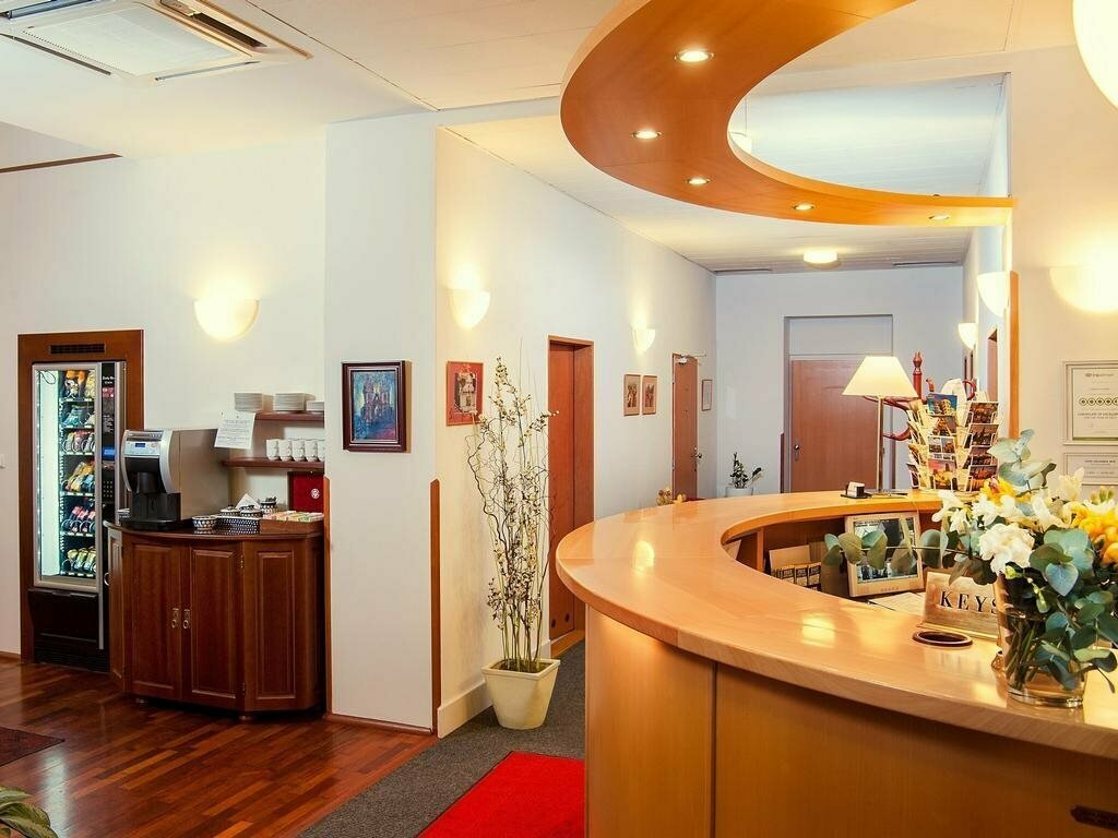 Cloister Inn Hotel