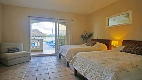 Barefoot Beach Pad, Забронировать Отель Отели Кабарет с бассейном, Бассейн