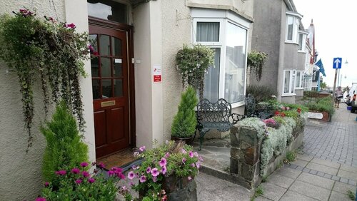 Harbourlight Guesthouse, Забронировать Гостевой дом Отели Пембрукшир с парковкой, Парковка
