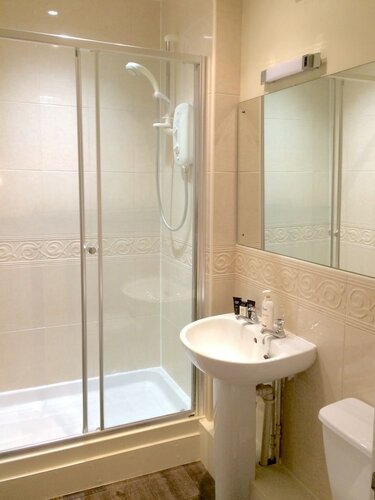 Ruswarp Hall Bed & Breakfast, Book Bed and Breakfast 4-stjernede hoteller i Merseyside, 4*