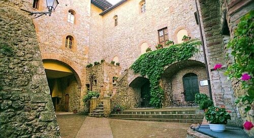 Appartamenti di Castel Pietraio, Book Hotel Hoteller i Chianti med pool, Swimmingpool