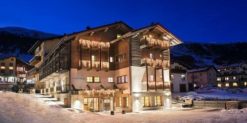 Hotel Marzia, Забронировать Отель Отели Ливиньо 4 звезды, рядом с Кресельный подъёмник Теола-Пьянони Басси (нижняя станция), 4*