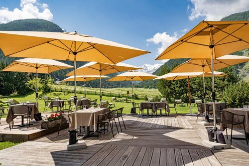 Hotel SantOrso - Mountain Lodge & Spa, Забронировать Курортный отель Отели Валле д'аосты с бассейном, Бассейн