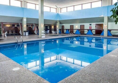 Econo Lodge Inn & Suites, Rezervați Hotel Menomonie Wisconsin