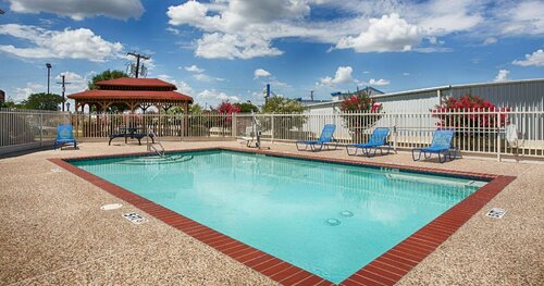 Best Western Limestone Inn and Suites, Prenota Hotel Mexia Texas