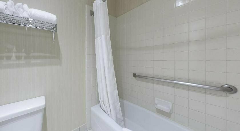 Ramada Costa Mesa/Newport Beach