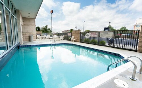 Drury Inn & Suites Dayton North, Varaa Hotelli Dayton 