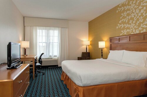 Fairfield Inn and Suites Santa Rosa Sebastopol, Забронировать Отель Себастополь Wine Country - Northern California